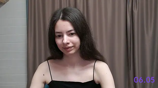 Snapshot of sweet_sweet_angel chatting on 6, 5, 2026 sweet sweet angel online show from 6, 5, 2026