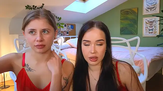 Snapshot of hannah_x_x_ chatting on 6, 11, 2025 hannah x x online show from 6, 11, 2025