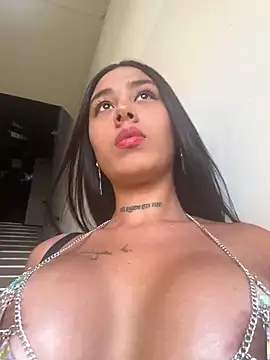 paisitahot1975 online show from 31, 1, 2025