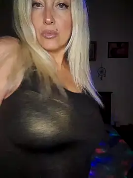 Snapshot of DesireSatler chatting on 22, 11, 2025 DesireSatler online show from 22, 11, 2025