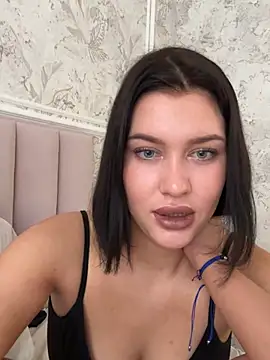 KikiWatson online show from 8, 2, 2026