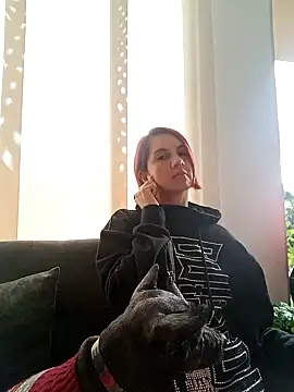 your red rose  online show from 25, 12, 2024