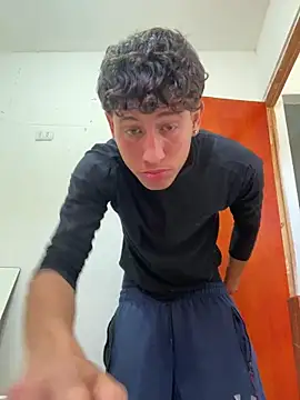 Snapshot of LatinBoysxxx chatting on 27, 3, 2026 LatinBoysxxx online show from 27, 3, 2026