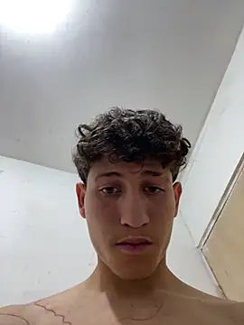Snapshot of LatinBoysxxx chatting on 13, 4, 2026 LatinBoysxxx online show from 13, 4, 2026