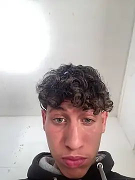 Snapshot of LatinBoysxxx chatting on 15, 4, 2026 LatinBoysxxx online show from 15, 4, 2026