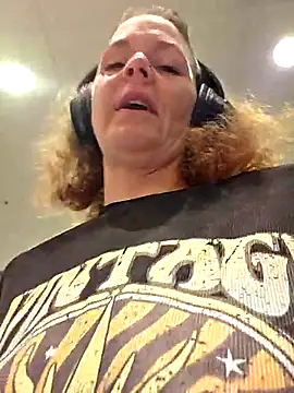 thatonespicychick online show from 24, 10, 2025