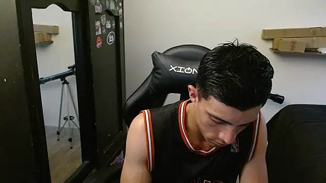 Snapshot of kv___xxx_ chatting on 29, 4, 2026 kv xxx online show from 29, 4, 2026