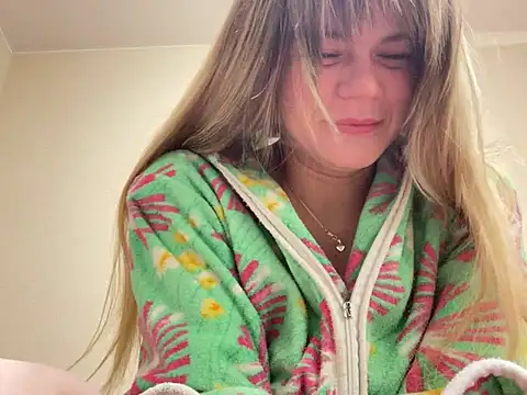 SkyAdelina241 online show from 4, 2, 2025