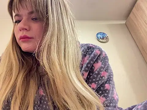 SkyAdelina241 online show from 7, 2, 2025