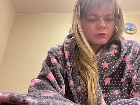 SkyAdelina241 online show from 8, 2, 2025