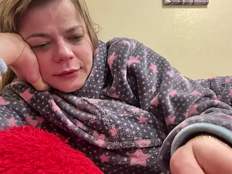 SkyAdelina241 online show from 22, 2, 2025