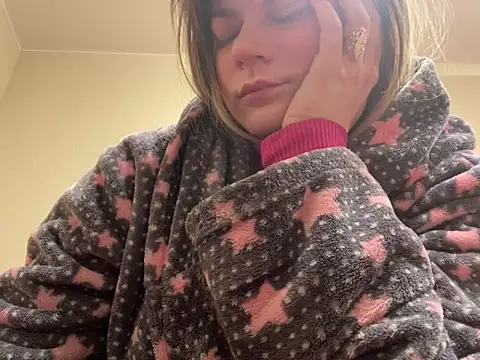 SkyAdelina241 online show from 26, 2, 2025