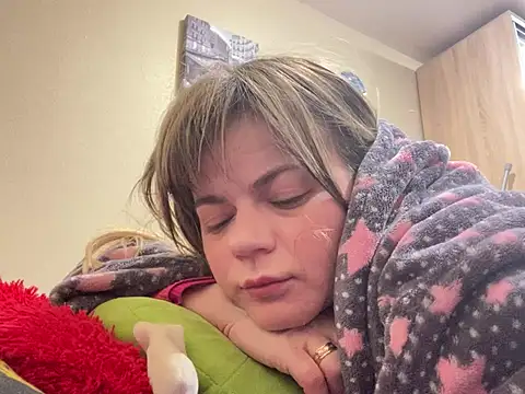 SkyAdelina241 online show from 26, 2, 2025