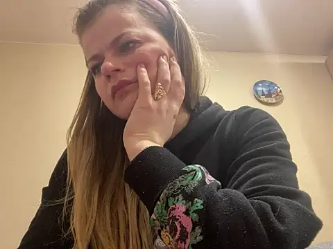 SkyAdelina241 online show from 15, 3, 2025