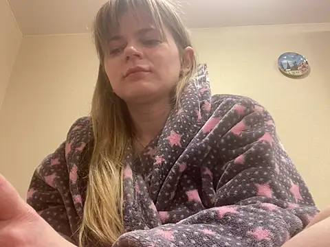 SkyAdelina241 online show from 16, 3, 2025