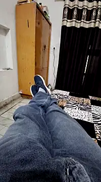 Snapshot of menakshiiikaur chatting on 23, 12, 2024 menakshiiikaur online show from 23, 12, 2024