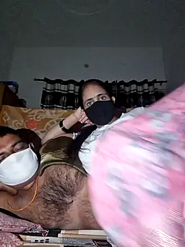 Snapshot of menakshiiikaur chatting on 23, 10, 2025 menakshiiikaur online show from 23, 10, 2025