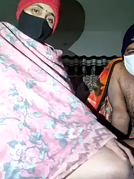 Snapshot of menakshiiikaur chatting on 9, 11, 2025 menakshiiikaur online show from 9, 11, 2025