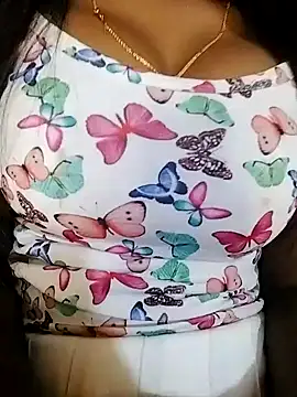 Snapshot of Esha_Babyy chatting on 19, 12, 2024 Esha Babyy online show from 19, 12, 2024