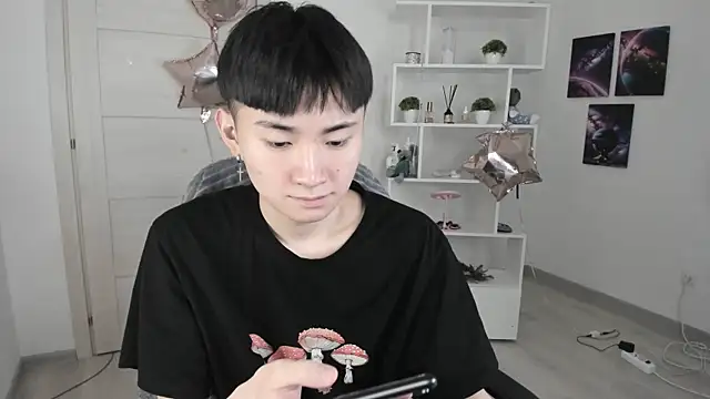 Snapshot of Miram_Yu chatting on 8, 2, 2025 Miram Yu online show from 8, 2, 2025