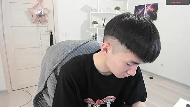 Snapshot of Miram_Yu chatting on 14, 3, 2025 Miram Yu online show from 14, 3, 2025