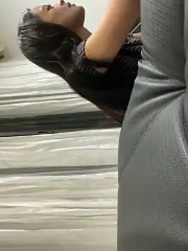 HannaRhodes online show from 5, 12, 2025