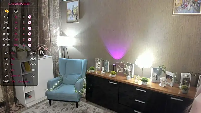 DarleneHatt online show from 4, 3, 2025