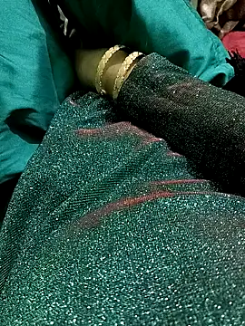 Snapshot of QUEEN-X-CPL chatting on 25, 1, 2025 QUEEN-X-CPL online show from 25, 1, 2025