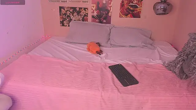 Luna-Chann online show from 23, 2, 2025