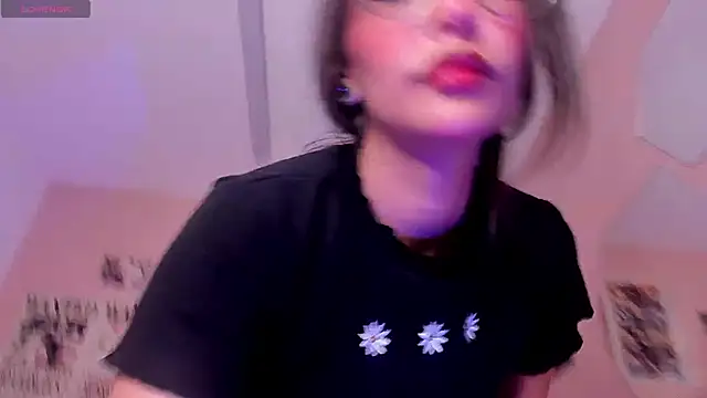 Luna-Chann online show from 7, 3, 2025