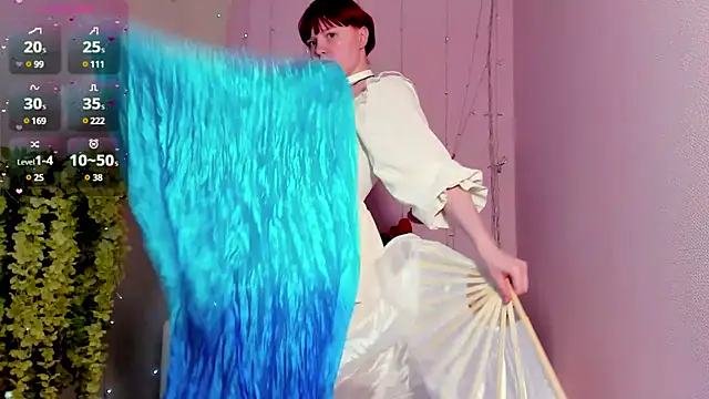 DreamyLuna online show from 3, 3, 2025