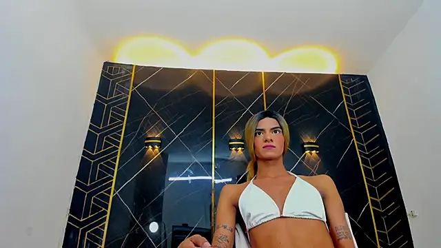 Isabella stanford2 online show from 28, 1, 2025