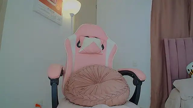 emmily forev3r online show from 13, 10, 2025