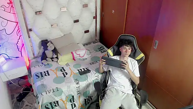 johnny cagee online show from 15, 11, 2025