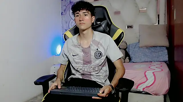 johnny cagee online show from 16, 1, 2026