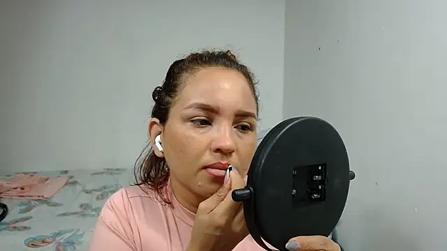 Snapshot of Agatha_browser chatting on 2, 2, 2026 Agatha browser online show from 2, 2, 2026