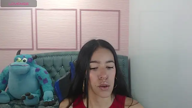 Snapshot of stephania_t chatting on 3, 2, 2025 stephania t online show from 3, 2, 2025