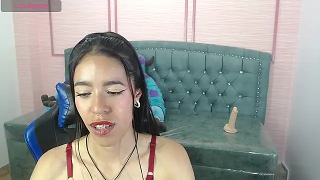 Snapshot of stephania_t chatting on 13, 2, 2025 stephania t online show from 13, 2, 2025