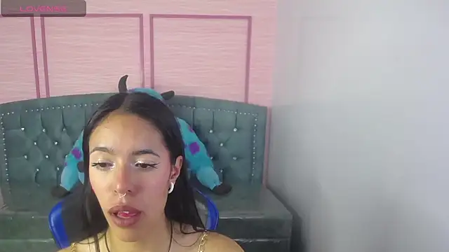Snapshot of stephania_t chatting on 25, 2, 2025 stephania t online show from 25, 2, 2025