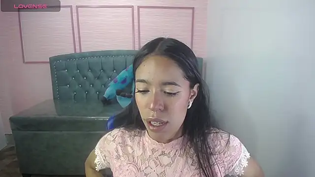 Snapshot of stephania_t chatting on 3, 3, 2025 stephania t online show from 3, 3, 2025