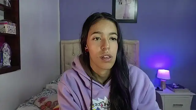 Snapshot of stephania_t chatting on 24, 4, 2026 stephania t online show from 24, 4, 2026