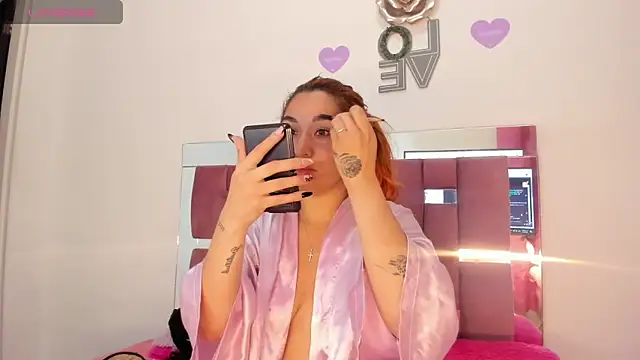 Alba Grey online show from 5, 12, 2025