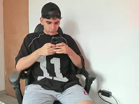 leo030809 online show from 20, 3, 2025