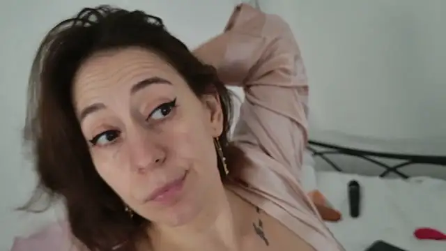 Renattasweetboobs online show from 16, 1, 2025