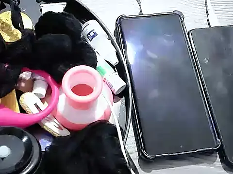 yourz tw online show from 6, 4, 2026