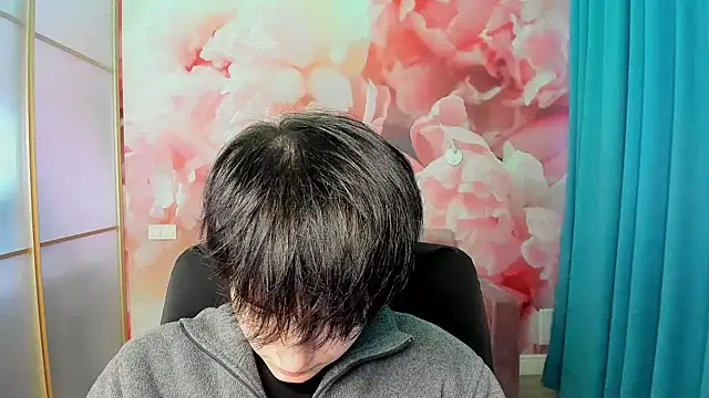 EmiliaYours online show from 8, 12, 2024