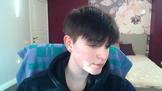 EmiliaYours online show from 14, 1, 2025