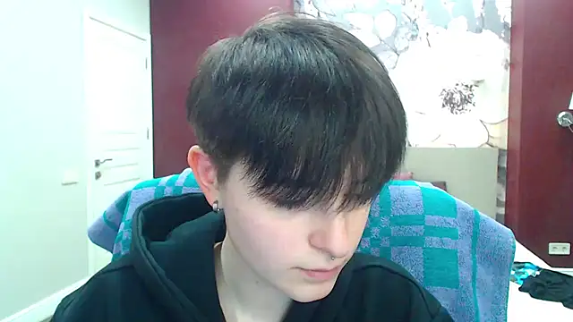 EmiliaYours online show from 14, 1, 2025