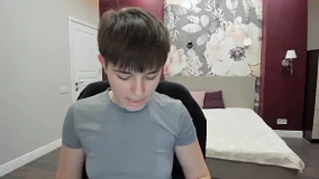 EmiliaYours online show from 12, 1, 2026