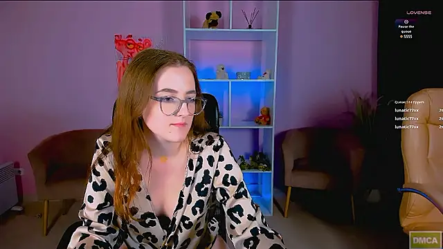 luna berryy online show from 4, 12, 2024